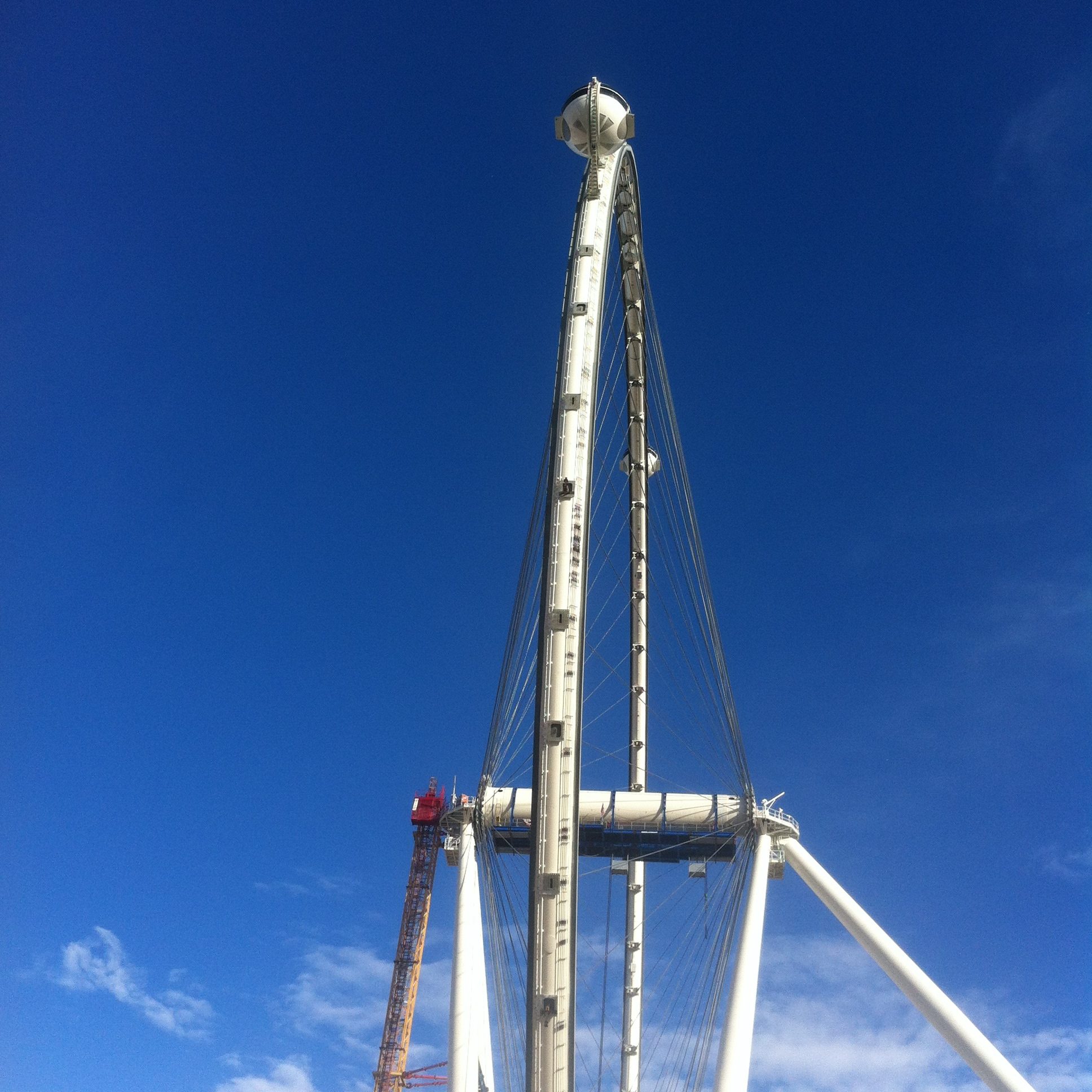 erste Gondel erfolgreich angebracht