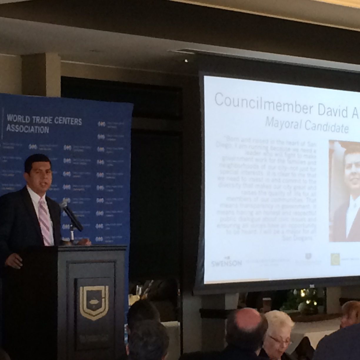 Bürgermeisterkandidat David Alvarez